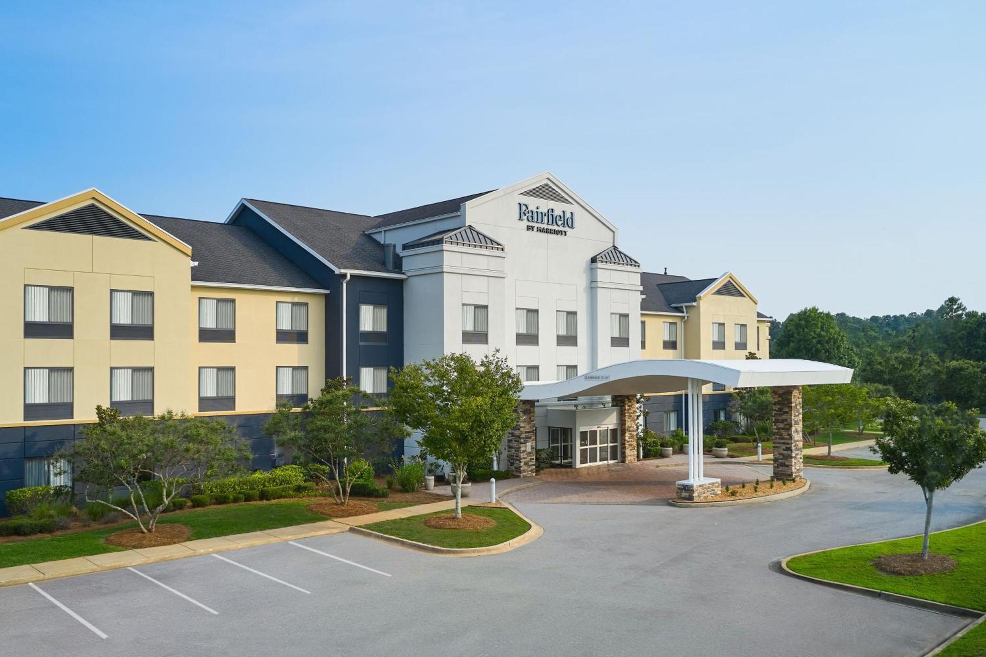 Fairfield Inn & Suites Auburn Opelika Exterior photo